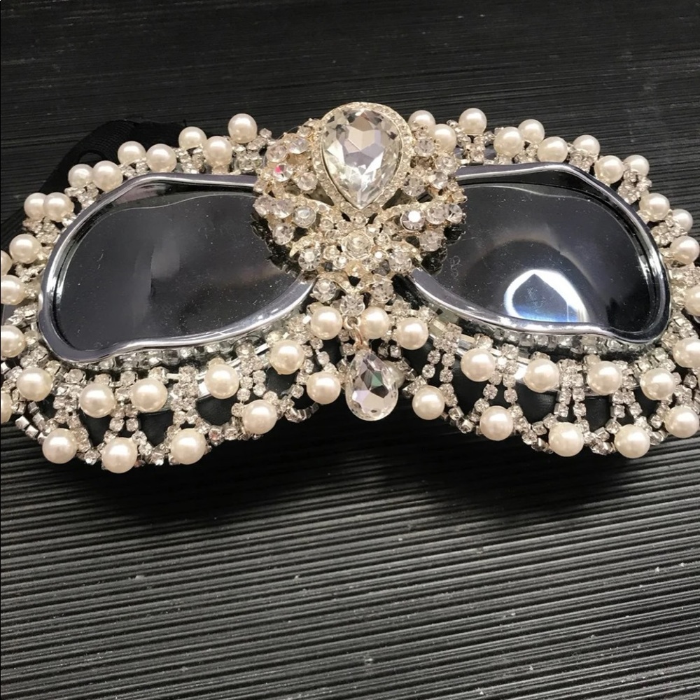 Pretty Little Thing Bling goggles